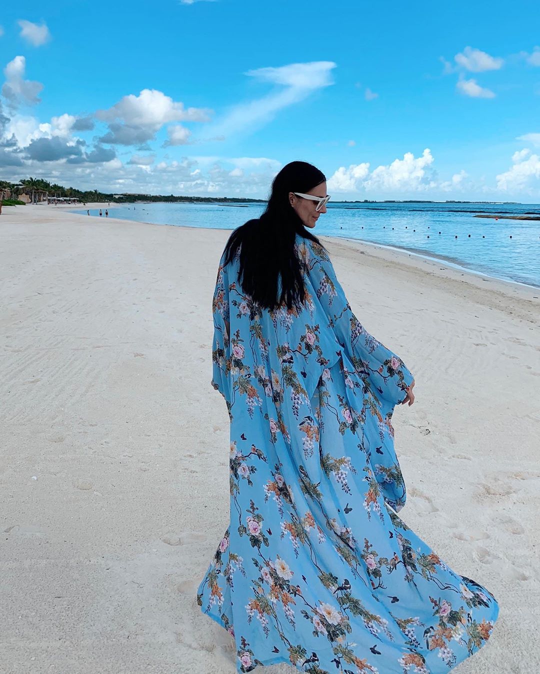 "Розкішний привід": Маша Єфросиніна у сукні-вишиванці відкрила Мексику "для дівчаток"