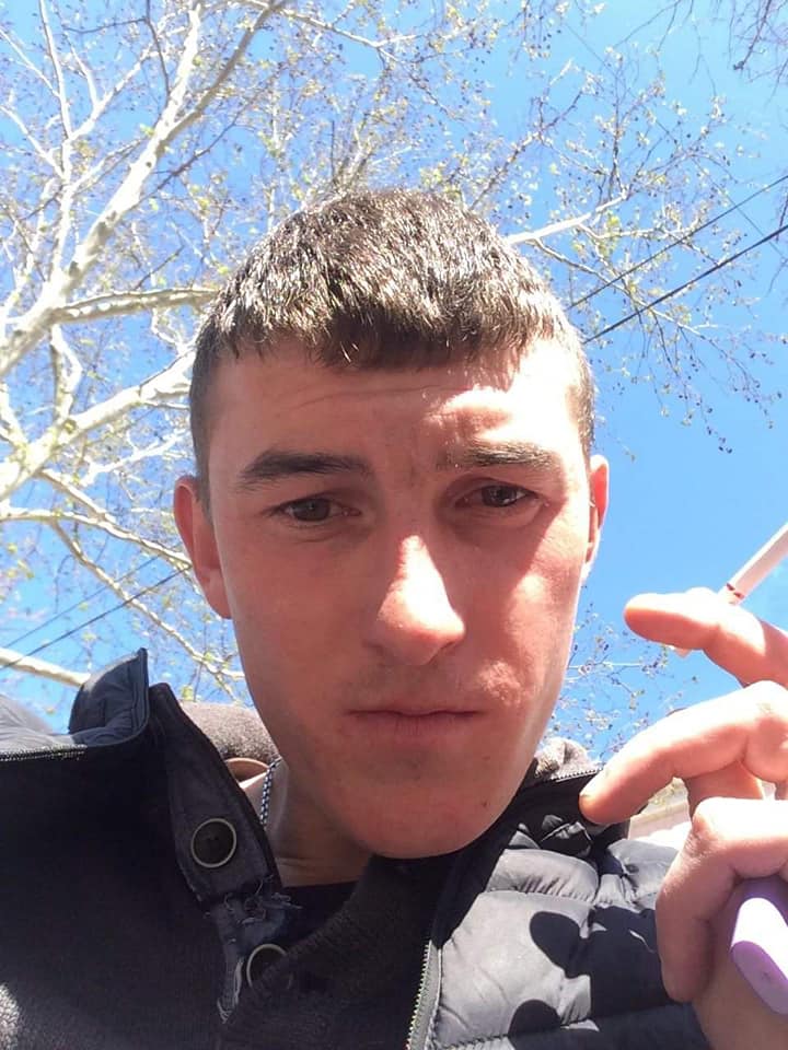 Волонтери називали своїм Синочком: на фронті загинув молодий морпіх з Луганська (фото)