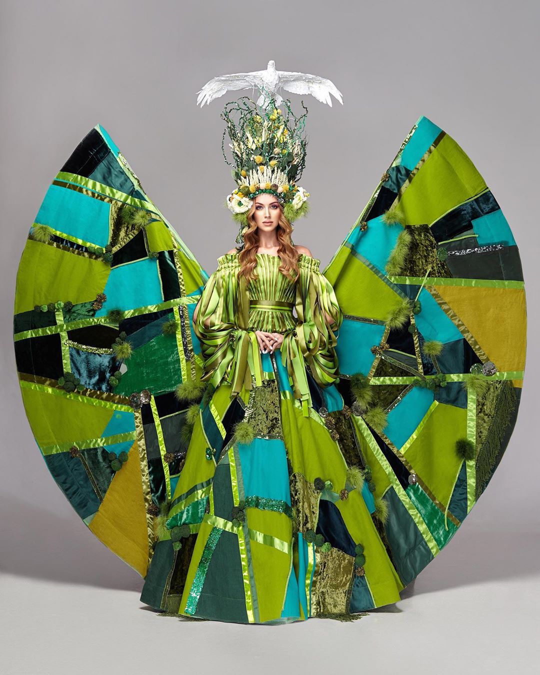 Как выступила украинка на Мисс Вселенная 2019: яркие фото и видео