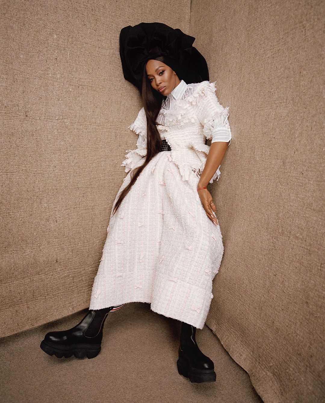 Вона не змінюється! 49-річна Наомі Кемпбелл захопила красою та молодістю у новій зйомці