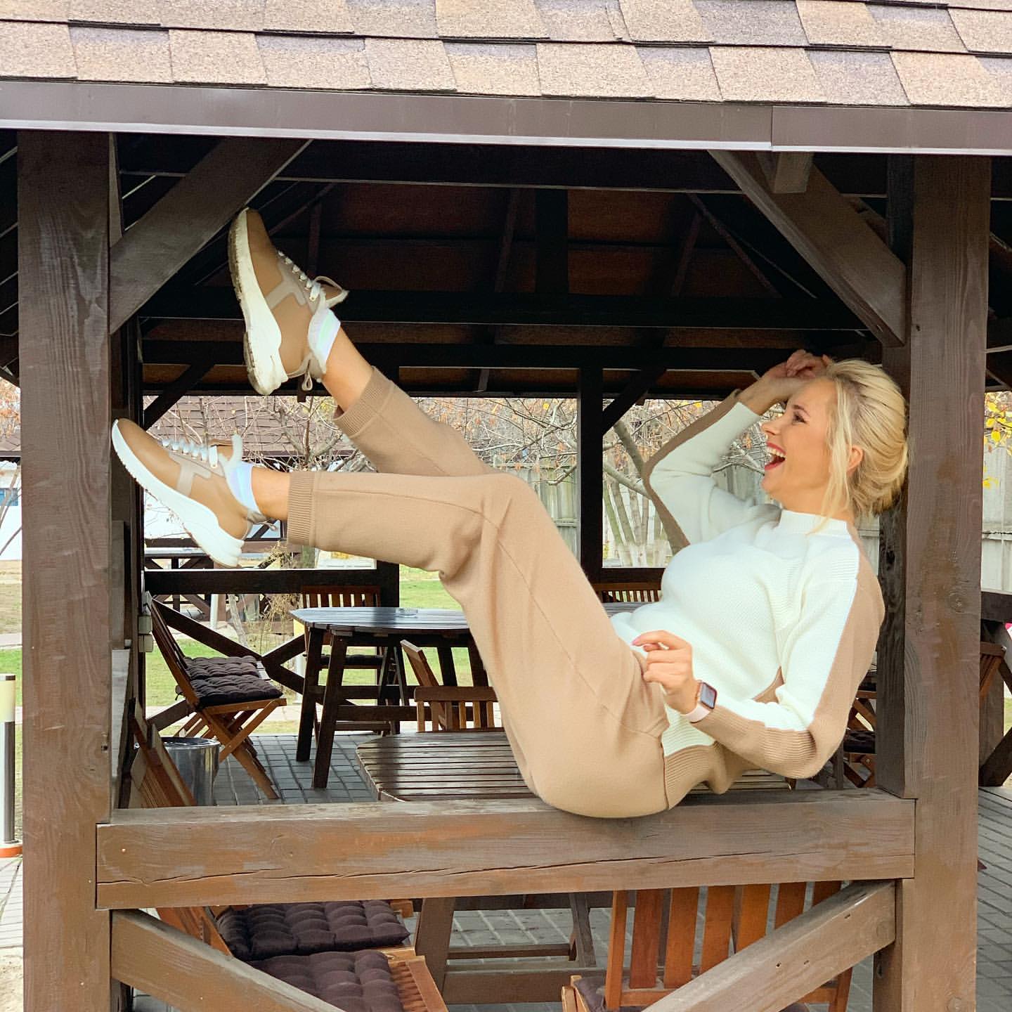 Суцільний позитив: промениста Ребрик розговорилася про свої уподобання в одязі