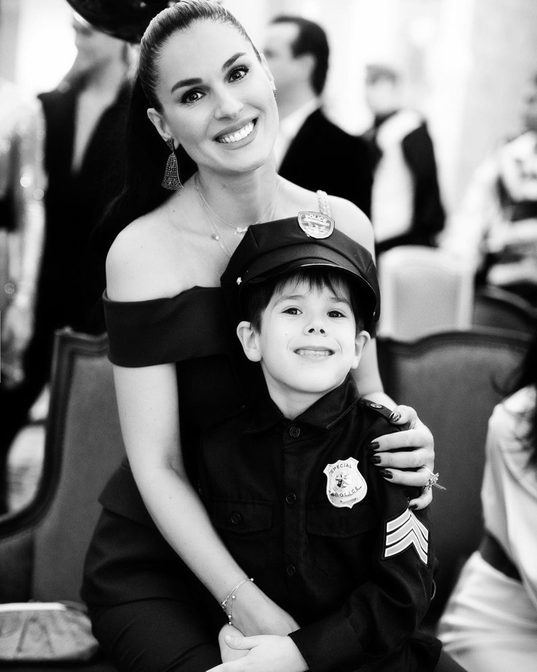 "С - стабільність": Єфросиніна потроллила сина в мережі