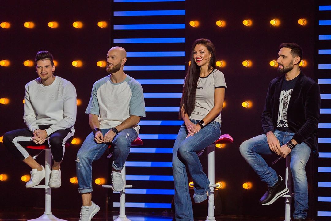 "Стрельнуло в груди": Влад Яма разоткровенничался о знакомстве и поцелуе с женой