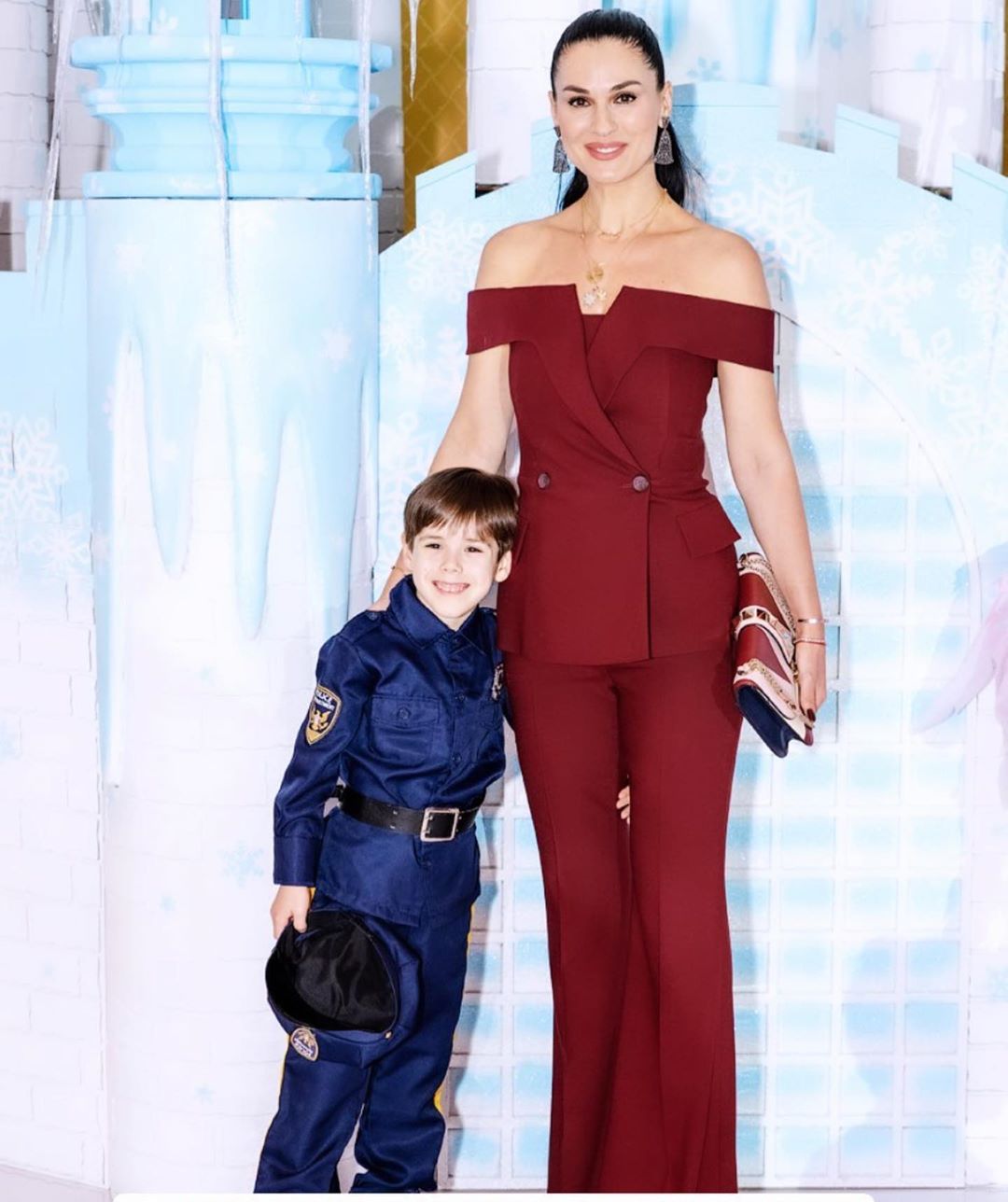 "С - стабильность": Ефросинина потроллила сына в сети