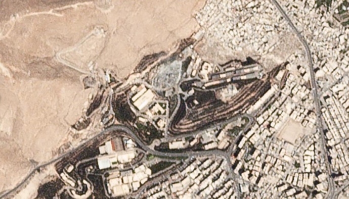 Ракетный удар по Сирии: появились спутниковые снимки последствий атаки