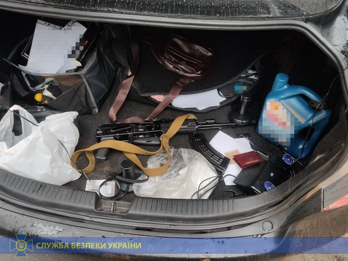 Шахрай під виглядом СБУшника зібрав 100 тисяч &quot;пожертвувань&quot; для учасників ООС (фото)