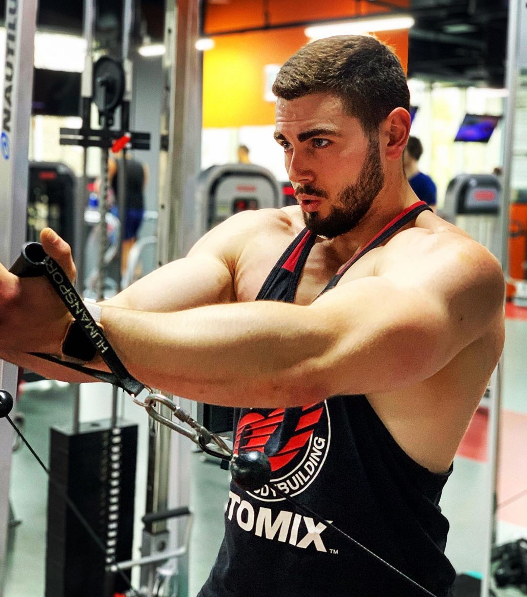 У київському Гідропарку "копи" ловили напівголого порушника: стала відома особистість героя