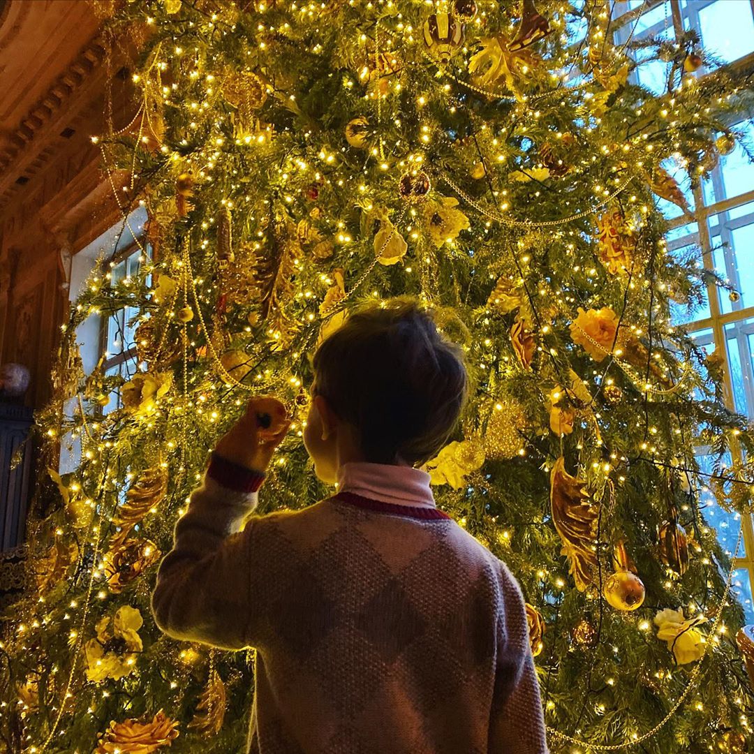 Ідеальна мама: Наталія Водянова влаштувала казкові вихідні для старшого сина від Антуана Арно