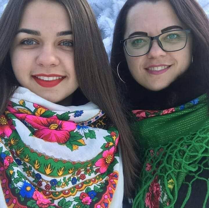 В Украине запустили новый яркий флешмоб: топ невероятных фото