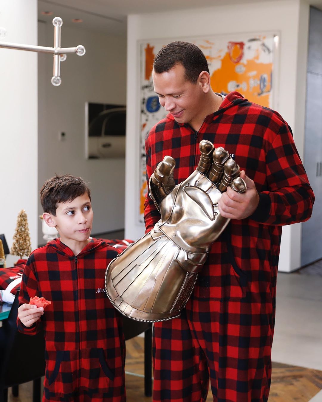 В однакових піжамах і з дітьми: Дженніфер Лопес і Алекс Родрігес зворушили сімейними фото