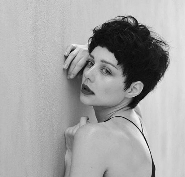 "Вершина покорена": Тина Кароль получила награду международного кинофестиваля