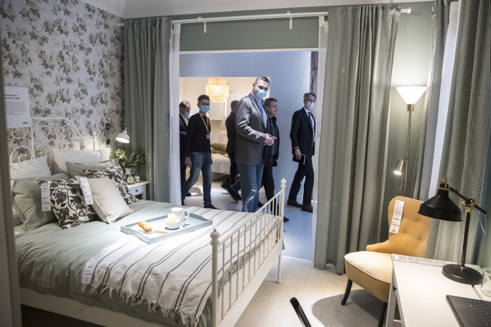 IKEA офіційно відкрила свій перший магазин в Україні: як він виглядає