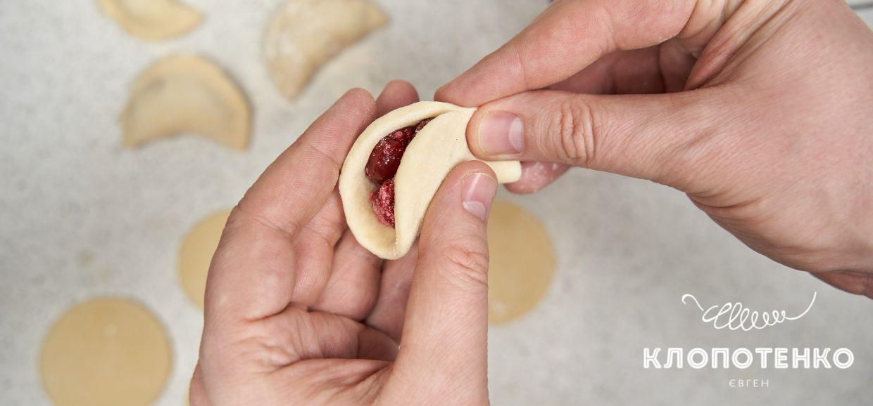 Клопотенко розсекретив таємний інгредієнт смачнющих вареників з вишнями