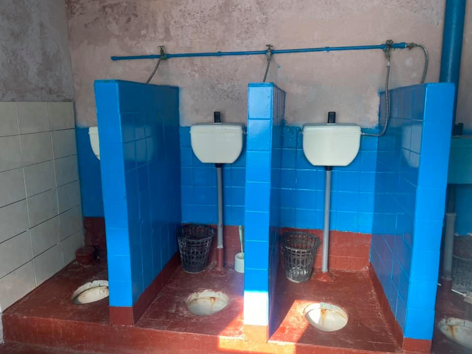 Пиво, сигареты и дихлофос: в сети показали детский оздоровительный лагерь в Одессе (фото)