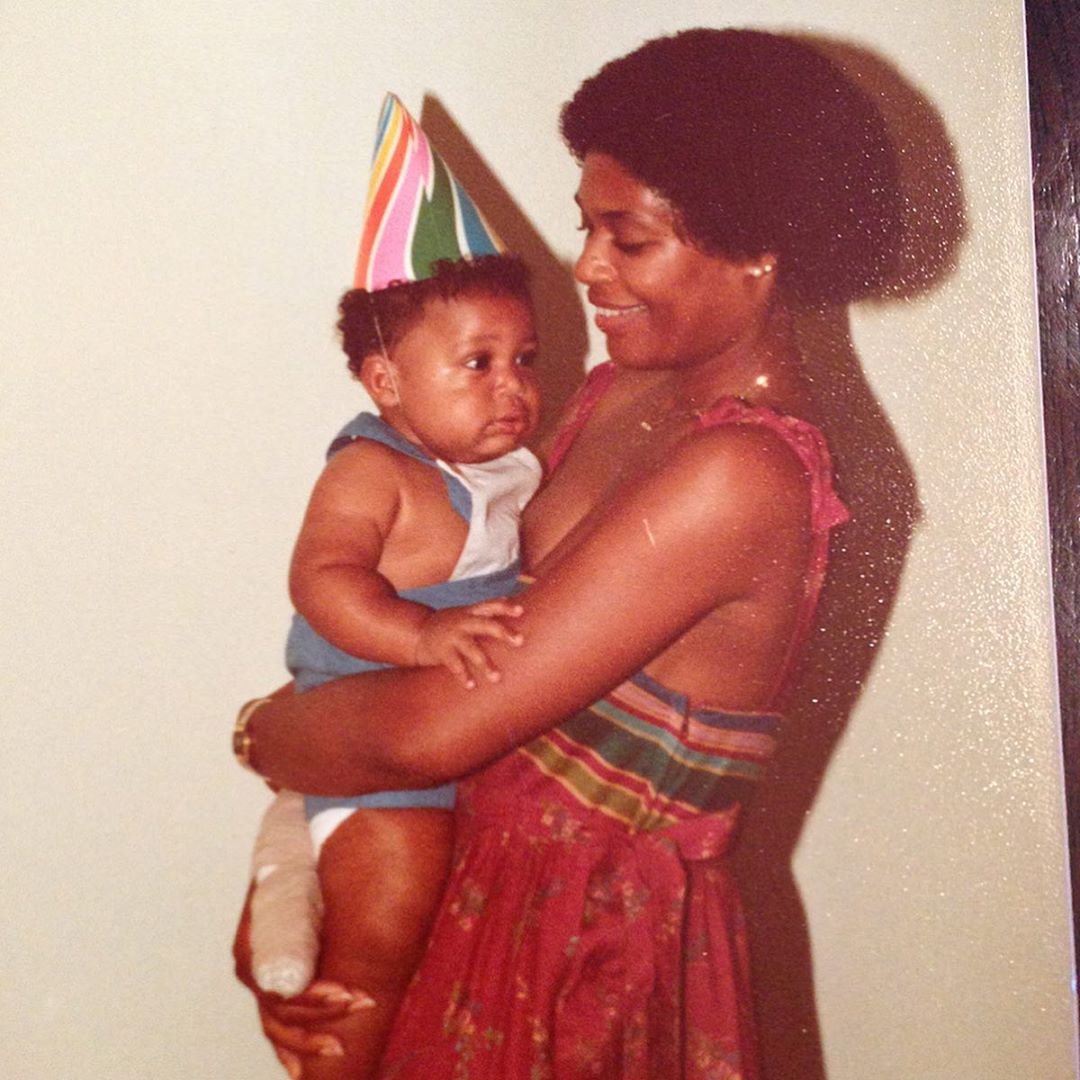 Слишком мило! Эшли Грэм опубликовала фото своего темнокожего малыша