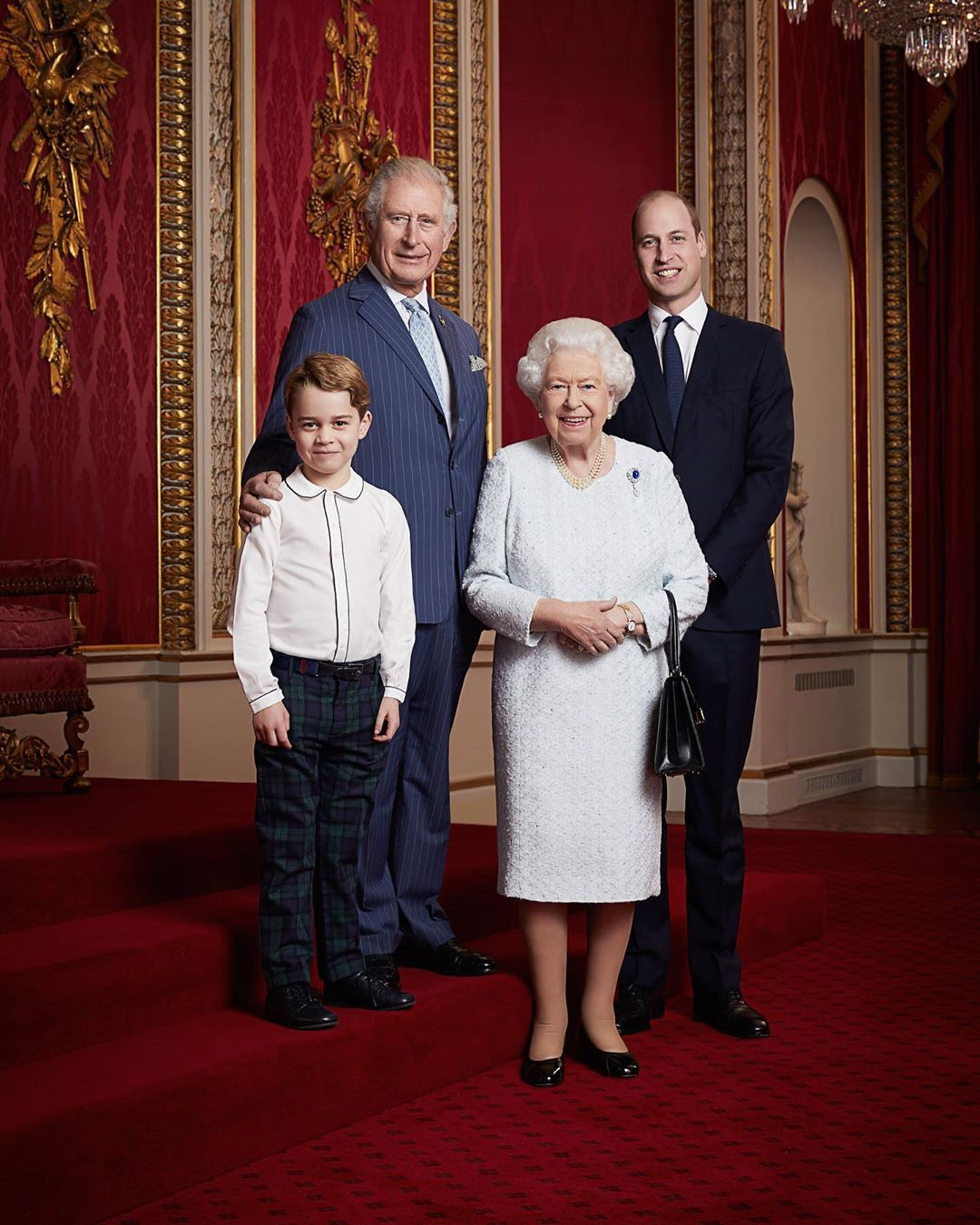 Это объявление войны: &quot;уход&quot; Маркл и принца Гарри шокировал королевскую семью