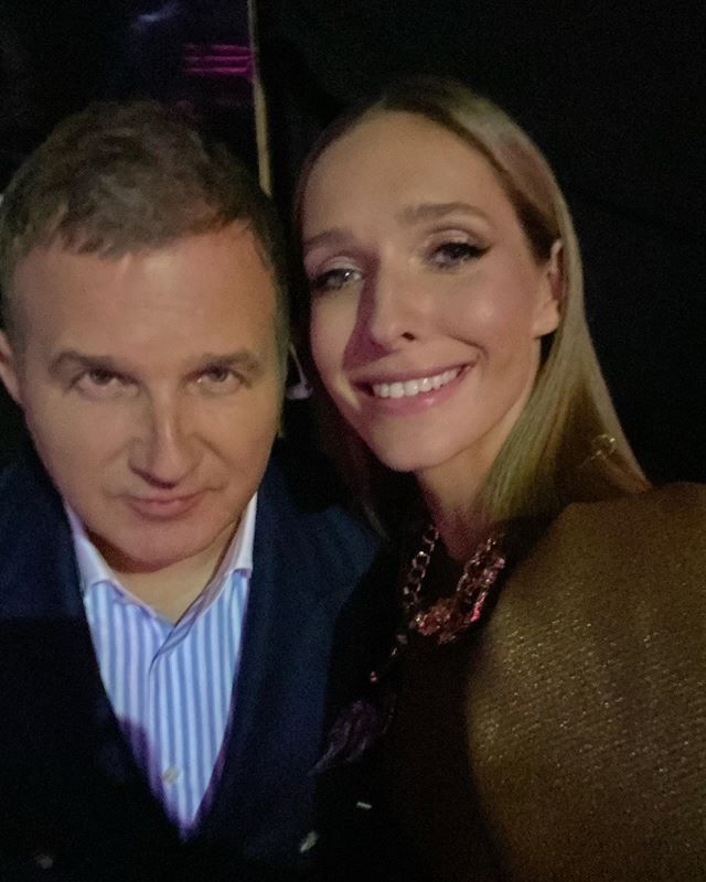 Випадок в гримерці: Горбунов та Осадча показали, чим займаються на робочому місці