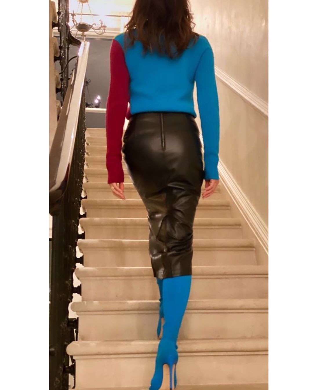 Брюки, как на вешалке: Виктория Бекхэм возмутила сеть чрезмерной худобой