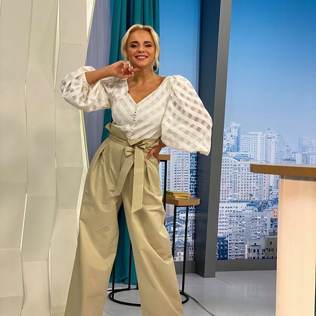 Вищий пілотаж: Лілія Ребрик вразила ефектними цирковими трюками в ефірі