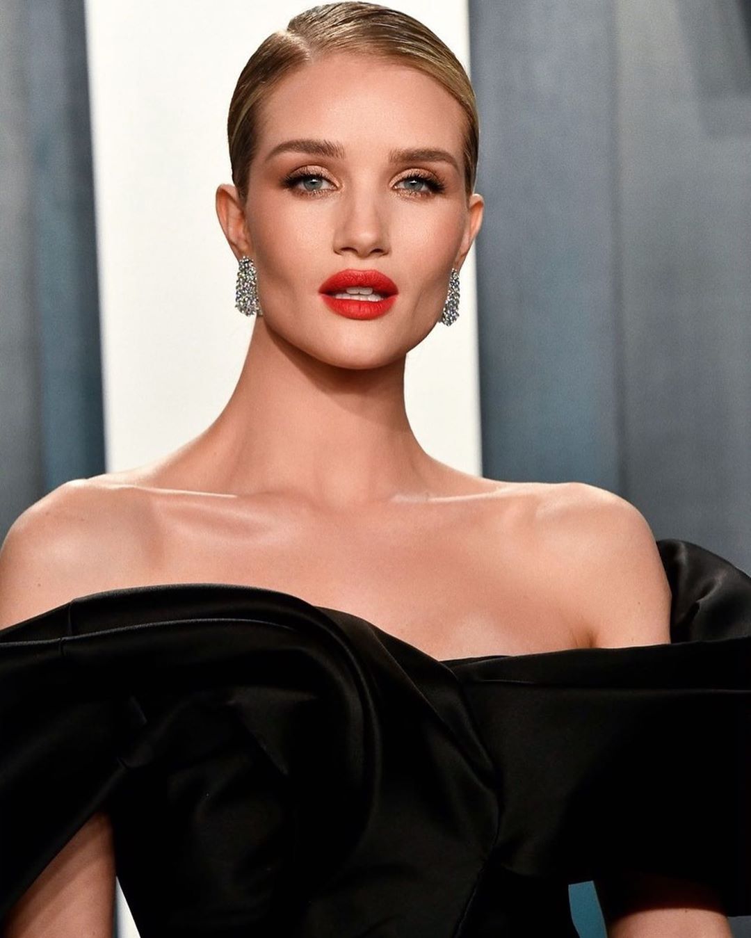 Королева сердець: 5 кращих варіантів макіяжу на День всіх закоханих з червоних доріжок