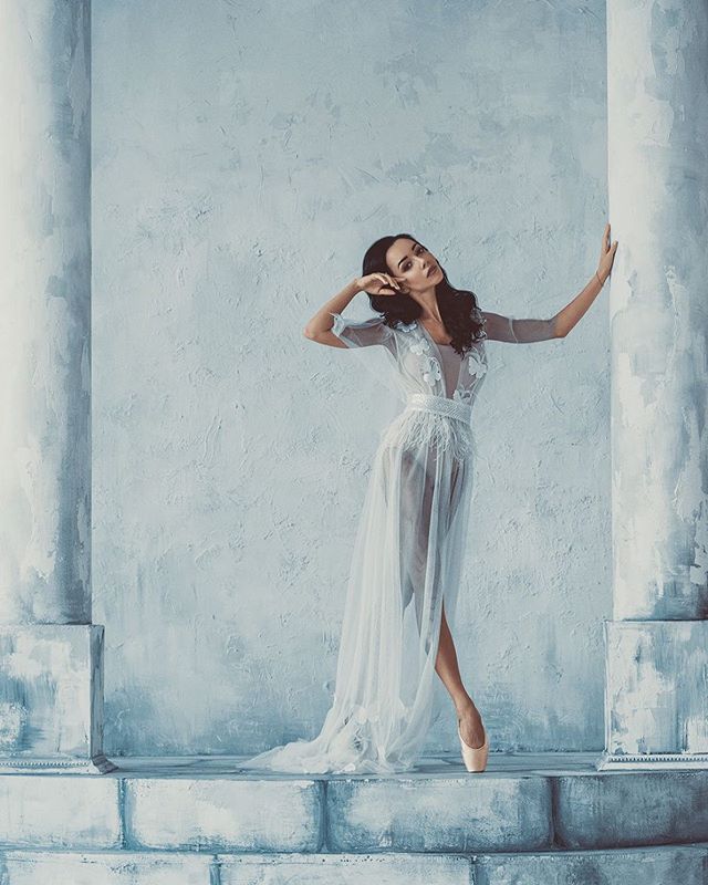 Кухар в прозрачном халате показала фото с мужем из спальни и решилась на откровение