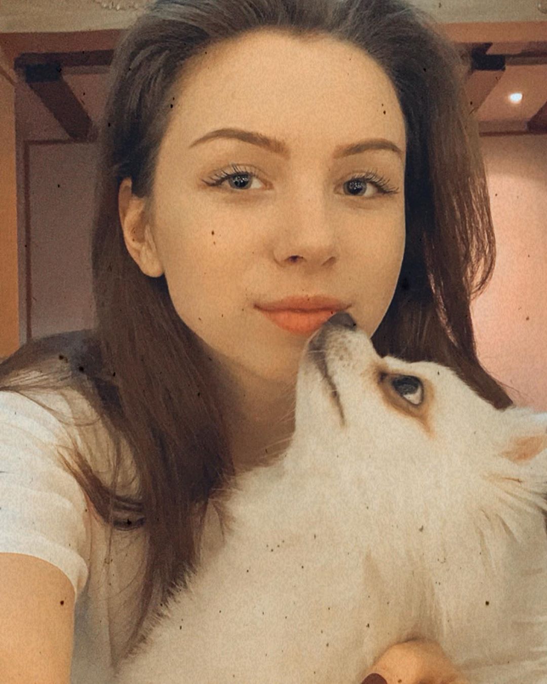 Осталась в Китае из-за собаки: украинка сделала эмоциональное заявление