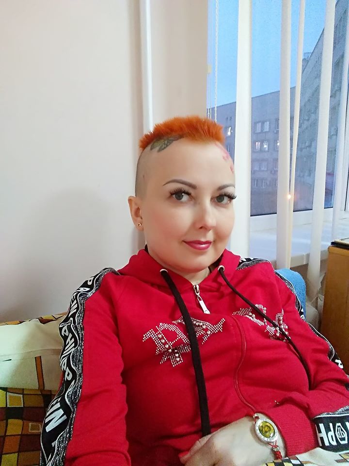 Потрібна допомога: дівчина з донорським серцем звернулася до українців