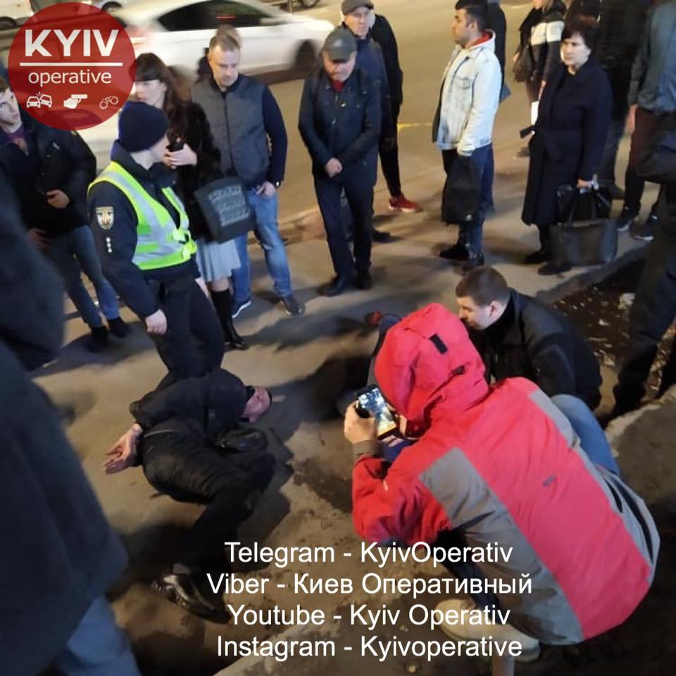 В Киеве задержали на горячем ушлых карманников: фото группы &quot;героев&quot;