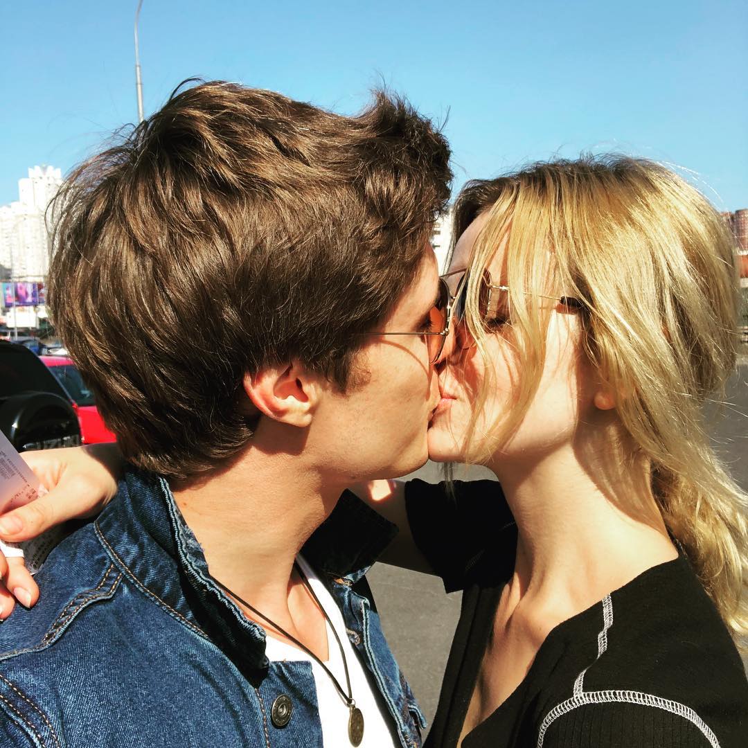 "Новогоднее чудо": героиня Киев днем и ночью выходит замуж