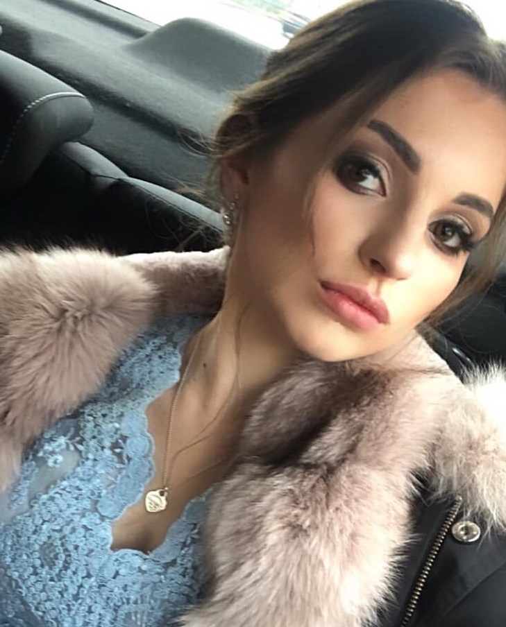 Как сейчас выглядит и чем занимается дочь Кузьмы Скрябина (фото)