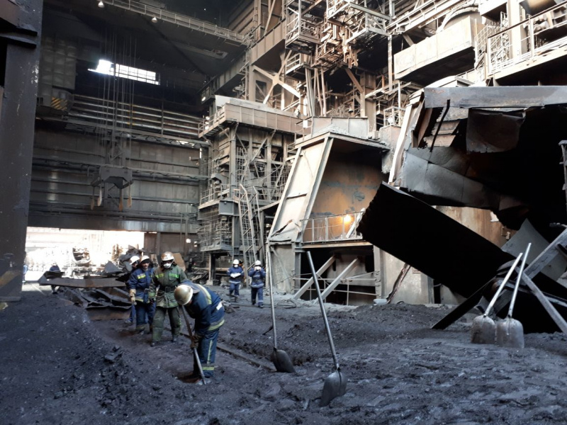 В Кривом Роге обрушилась крыша на промышленном предприятии, погиб работник