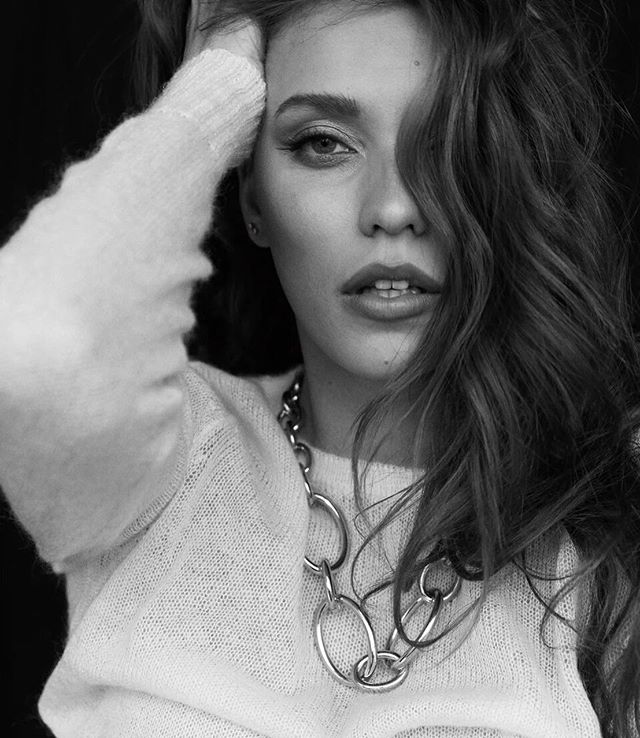 "Мой глупый язык": Регина Тодоренко оправдалась за суждения о насилии в семье и предложила помощь