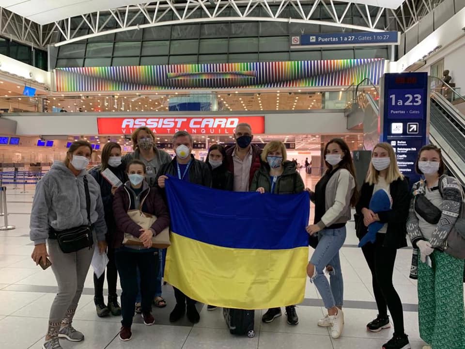 З Аргентини евакуювали ще 9 українців