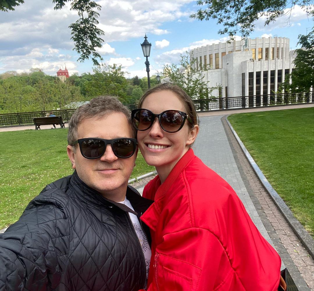 Скучили за містом: Осадча та Горбунов показали прогулянку по Києву з синочком