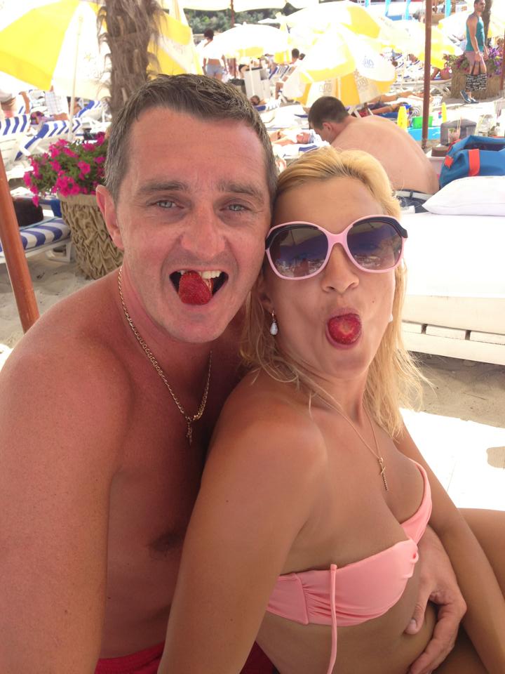 Кольцо из проволочки: как известный шоумен просил руки своей будущей жены