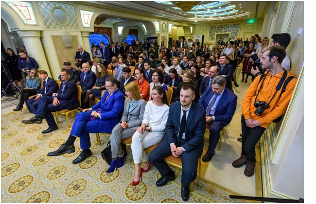 Перша Всеукраїнська Премія "Кращий GR-спеціаліст року"