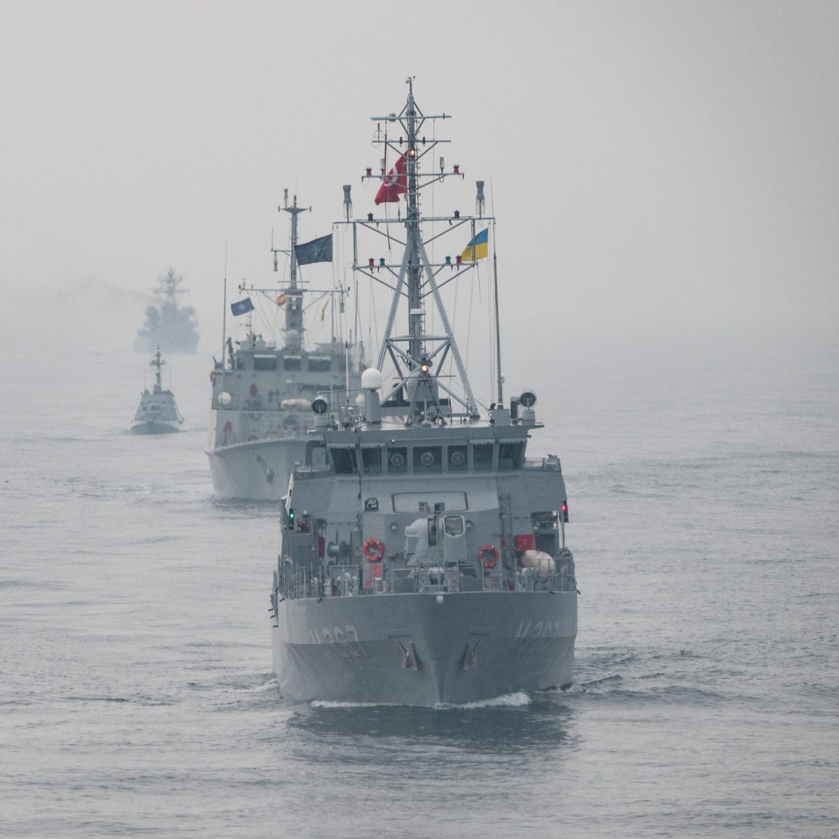 Украинские ВМС тренировались с НАТО в Черном море отражать воздушные атаки врага (фото)