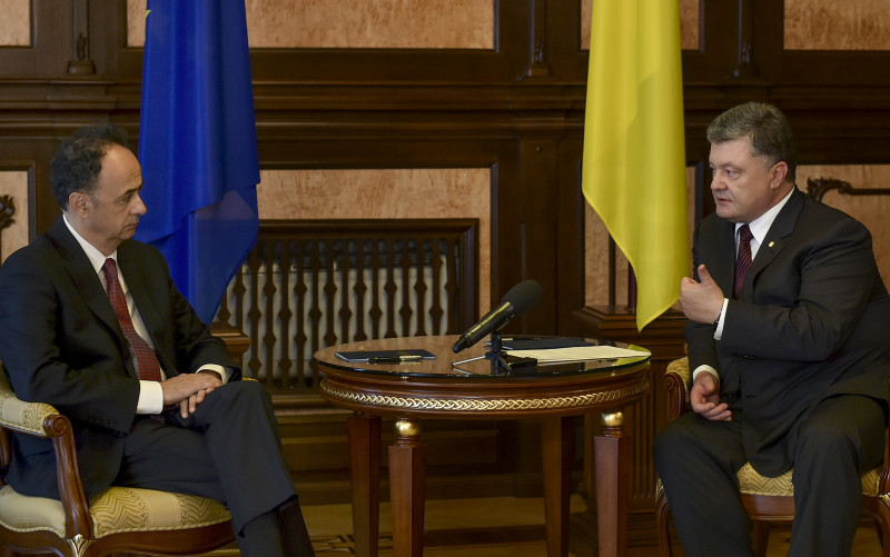 Порошенко прийняв вірчі грамоти у послів низки іноземних держав