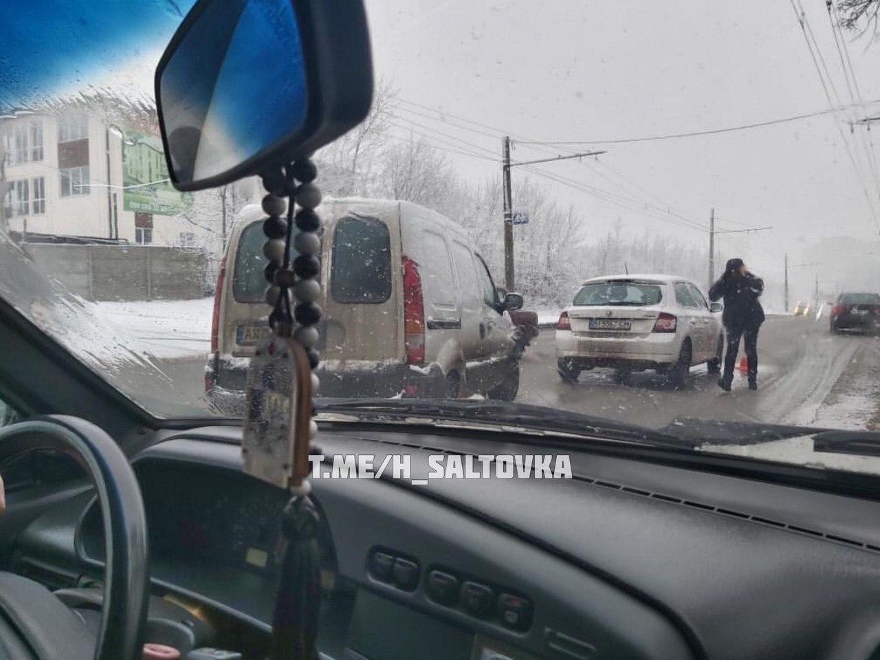 В Україні розпочалося &quot;пекло&quot; на дорогах: до снігу виявилися не готові