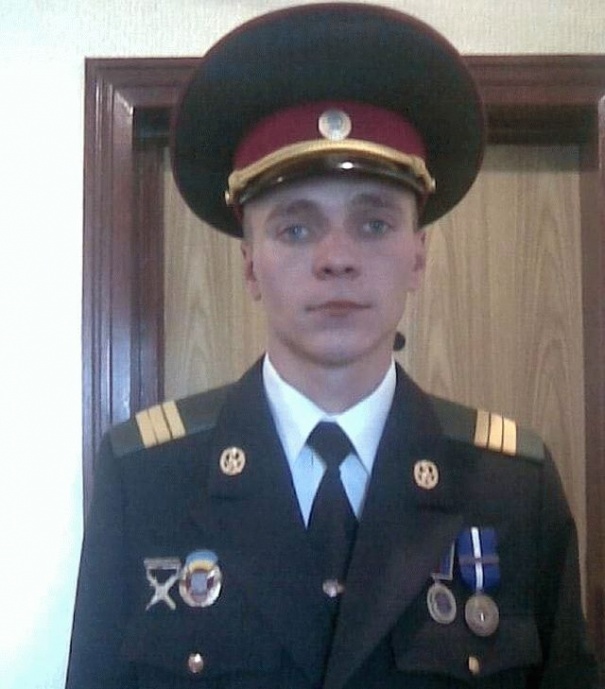 Вічна пам'ять: у мережі показали фото загиблого бійця