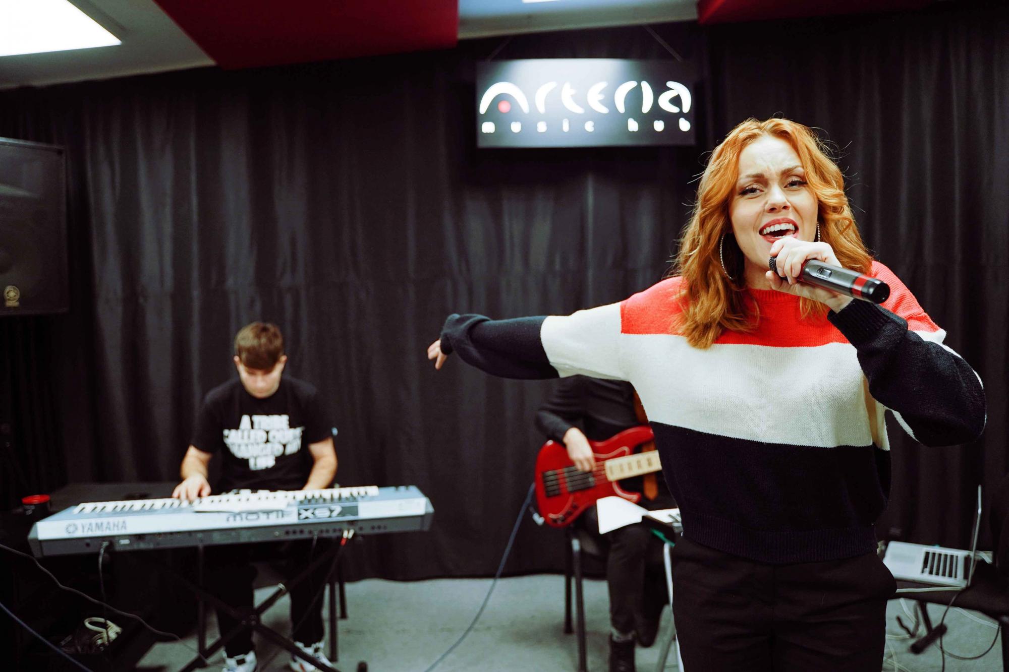 Alyosha &amp; Vlad Darwin захопили ексклюзивними кадрами з репетиції підготовки великого шоу «Золота середина»