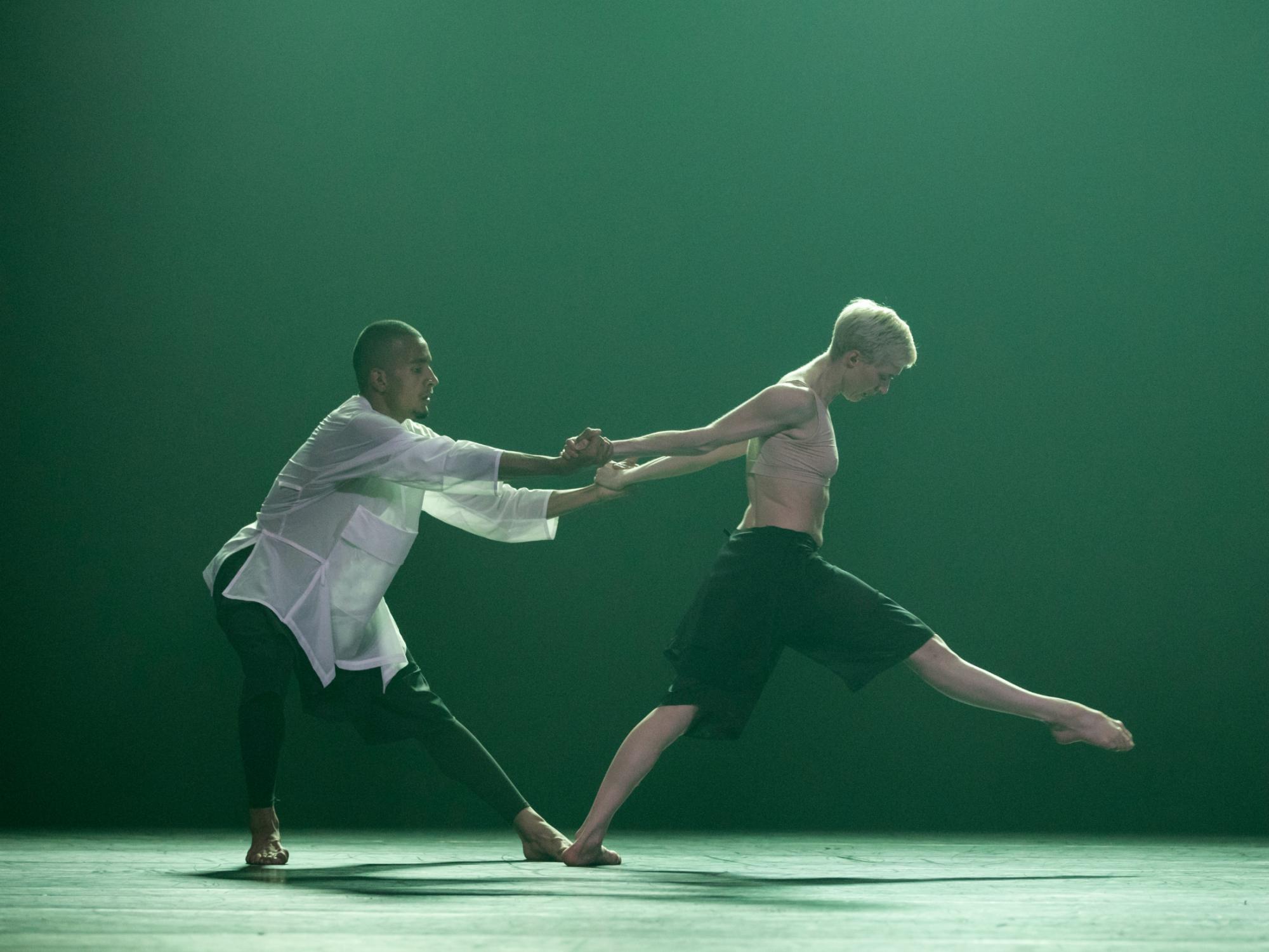 В Україну їде сенсаційний балет на грані технологій та науки