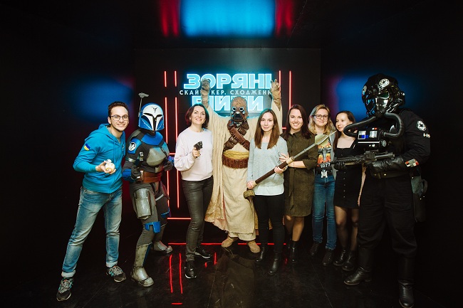 Імперський штурмовик, Рей та інші – на прем’єрі фільму "Зоряні війни: Скайвокер. Сходження"