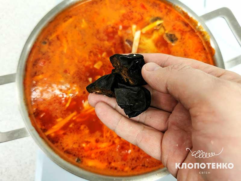 Клопотенко поделился рецептом настоящего украинского борща: пошаговое приготовление