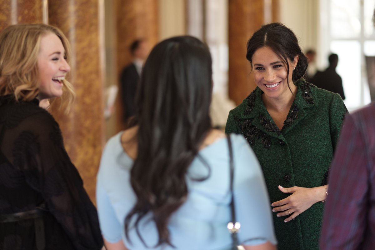 Відповідь Кейт Міддлтон: Меган Маркл обрала вбрання в зелених тонах (відео)
