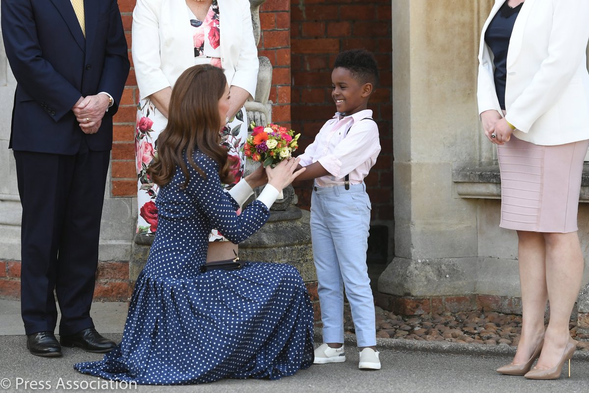 Чарівна: Кейт Міддлтон блищить в сукні в горошок на заході в парку Блетчлі