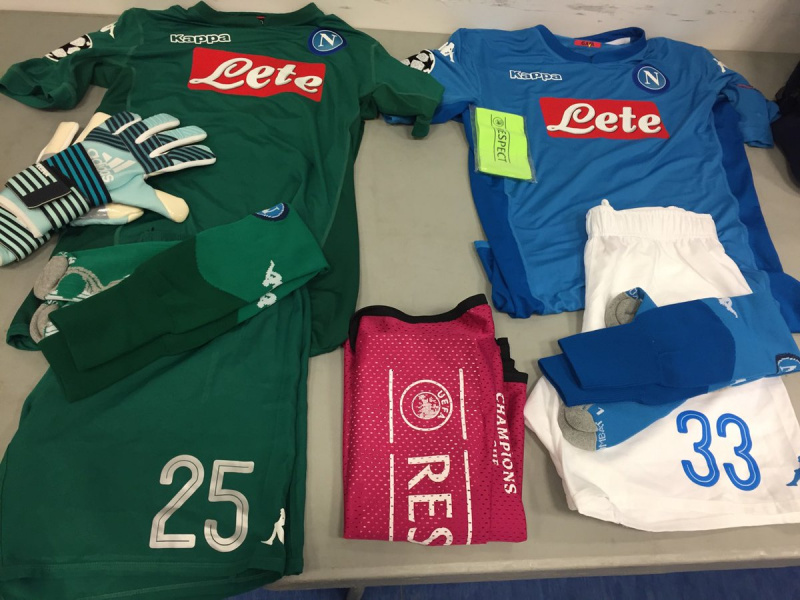 Наполи - Шахтер: онлайн трансляция (счет 3:0)