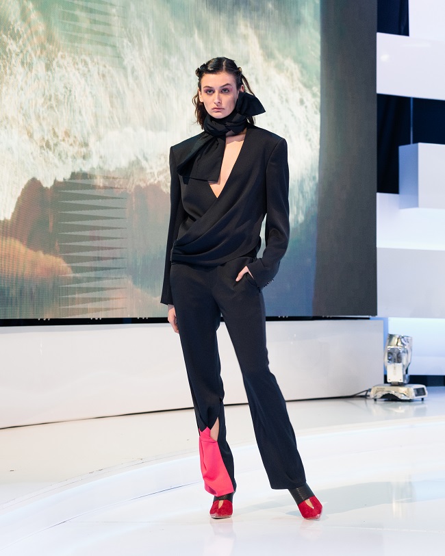 Будь усвідомленим і зазирни в майбутнє з новою колекцією Жана Гріцфельдта Out Of System FW20-21