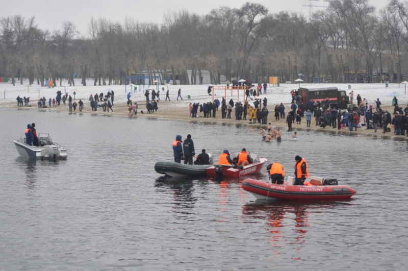 Святкування Водохреща в Україні пройшло без надзвичайних ситуацій, - ДСНС