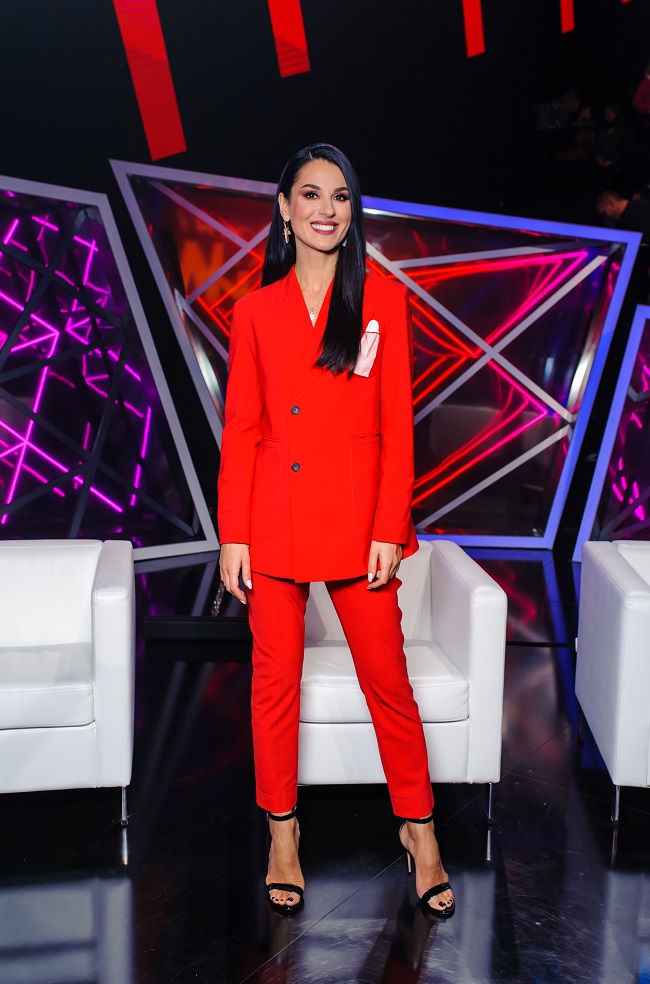 Маша Єфросиніна